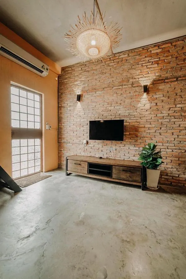 Homestay Stay&Chill - S.2: Cozy Studio Step Away From Bui Vien Ho Chi Minh City